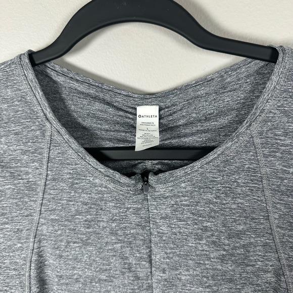 Athleta Large Gray Ruched Cap Sleeve Quarter Zip with Back Pocket - Picture 3 of 6